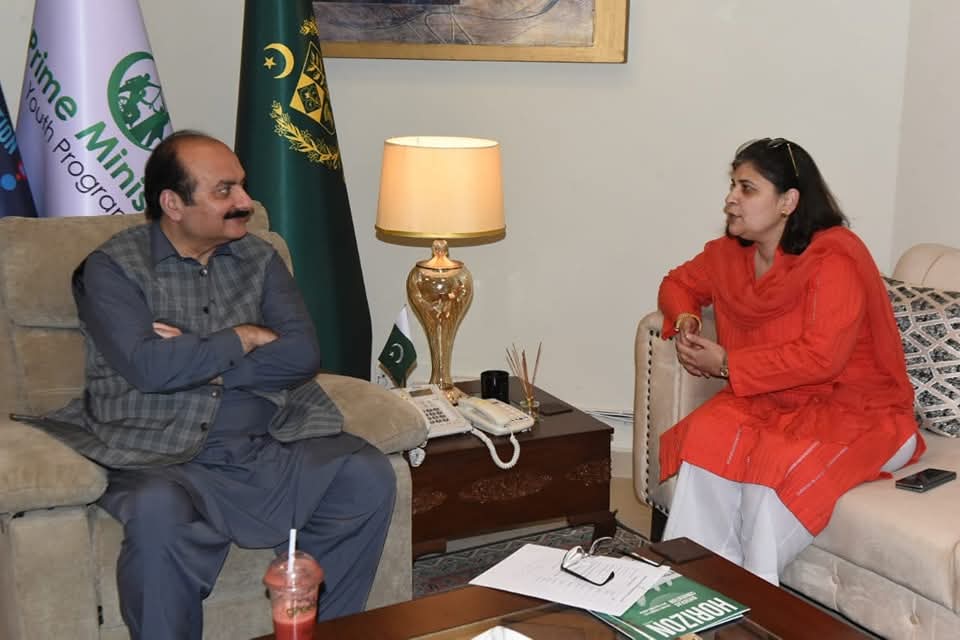 ranamashhood's tweet image. Chairman Prime Minister&apos;s Youth Programme Rana Mashhood Ahmad khan met with Chairperson NAVTTC, Gulmina Bilal and ED NAVTTC, Amir Jan, to discuss future collaborations for skill development and youth empowerment across Pakistan. 

#PMYP #NAVTTC