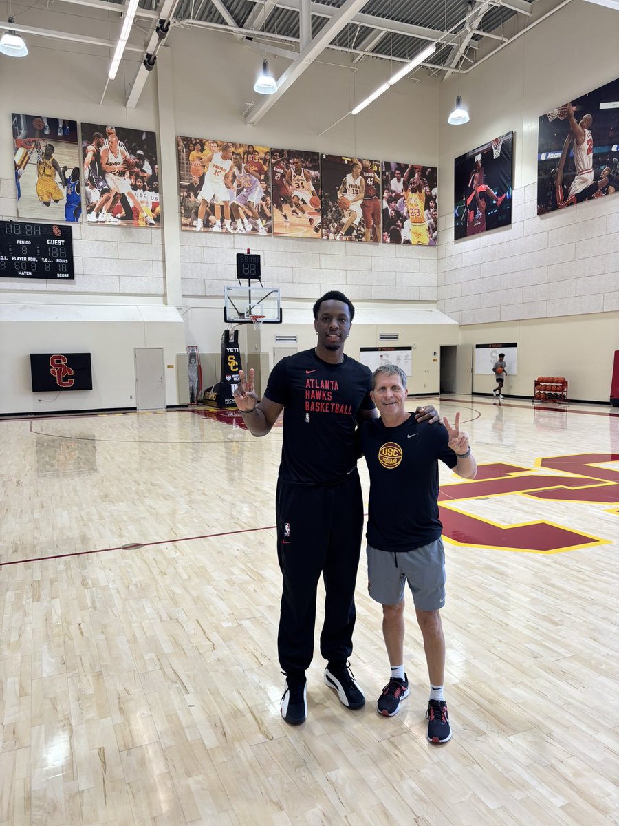 Eric Musselman (@ericpmusselman) on Twitter photo Awesome having former <a href="/USC_Hoops/">USC Men's Basketball</a> lottery pick, <a href="/BigO21_/">Onyeka Okongwu</a> back at the Galen Center today ✌️ #Projans Awesome having former <a href="/USC_Hoops/">USC Men's Basketball</a> lottery pick, <a href="/BigO21_/">Onyeka Okongwu</a> back at the Galen Center today ✌️ #Projans