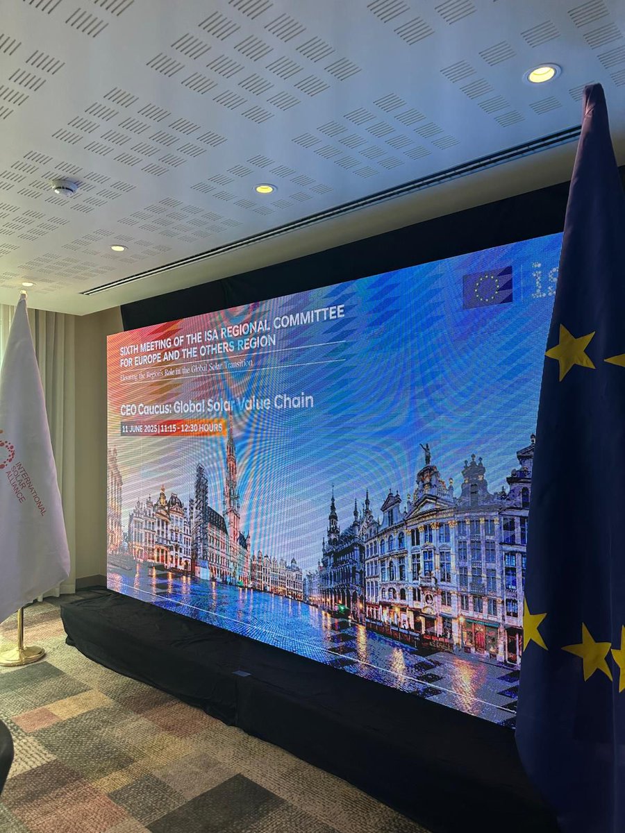 📍Pleased to join the 6th #ISA Regional Committee Meeting in Brussels with EU Commissioner Dan Jørgensen.
🌍 Europe can lead in solar energy through innovation, capacity &amp; funding.
🤝 Romania supports ISA goals: solar investment, digital tools, institutional training.