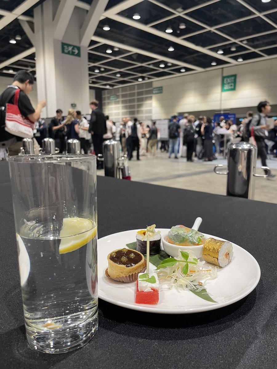 Having wonderful time at <a href="/ISSCR/">ISSCR</a> #ISSCR2025 #stemcell