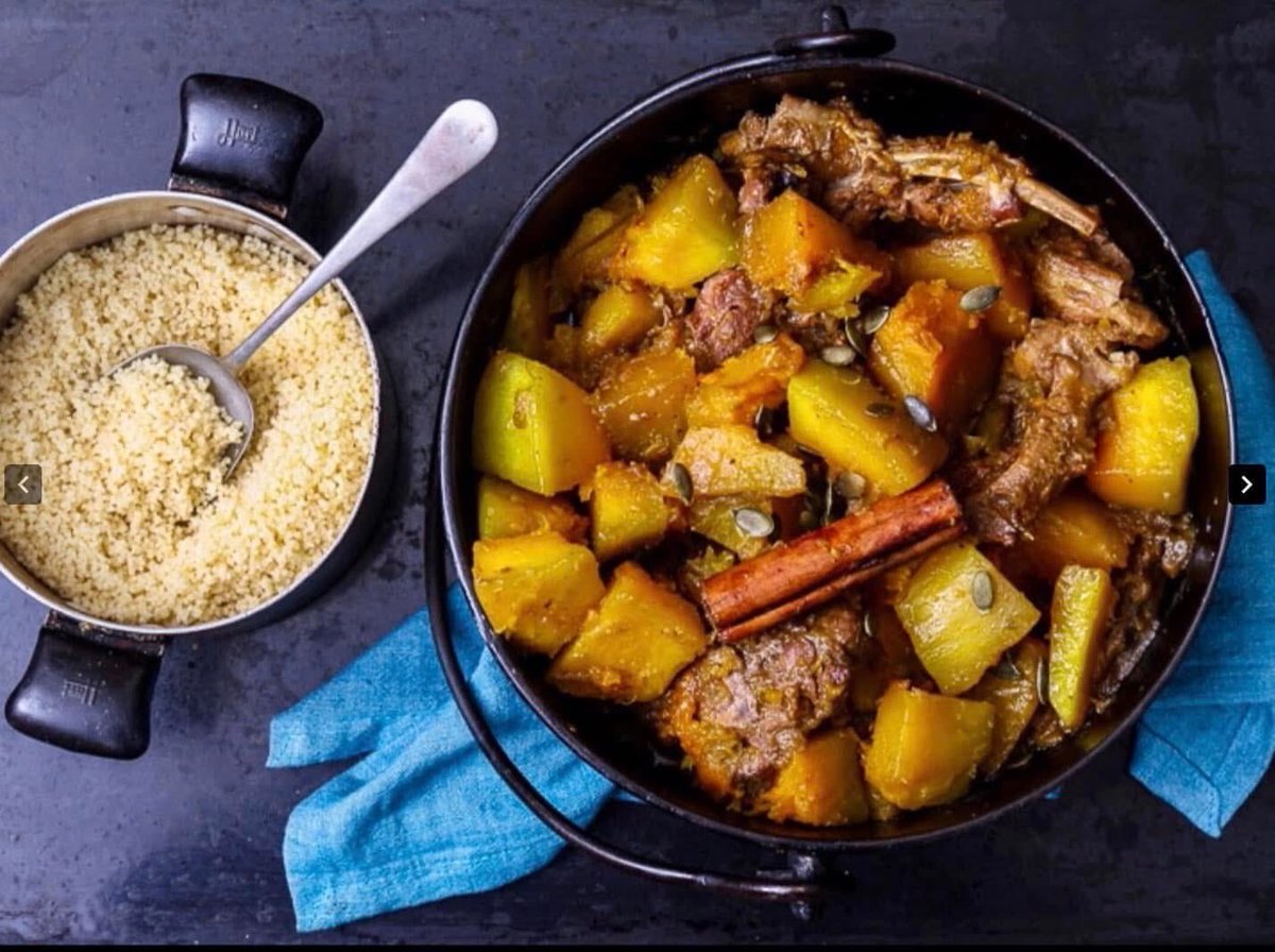 Pumpkin bredie made with green young pumpkin, stewing lamb, cinnamon and coriander. Rice in my mom’s old Hart kastrolletjie.