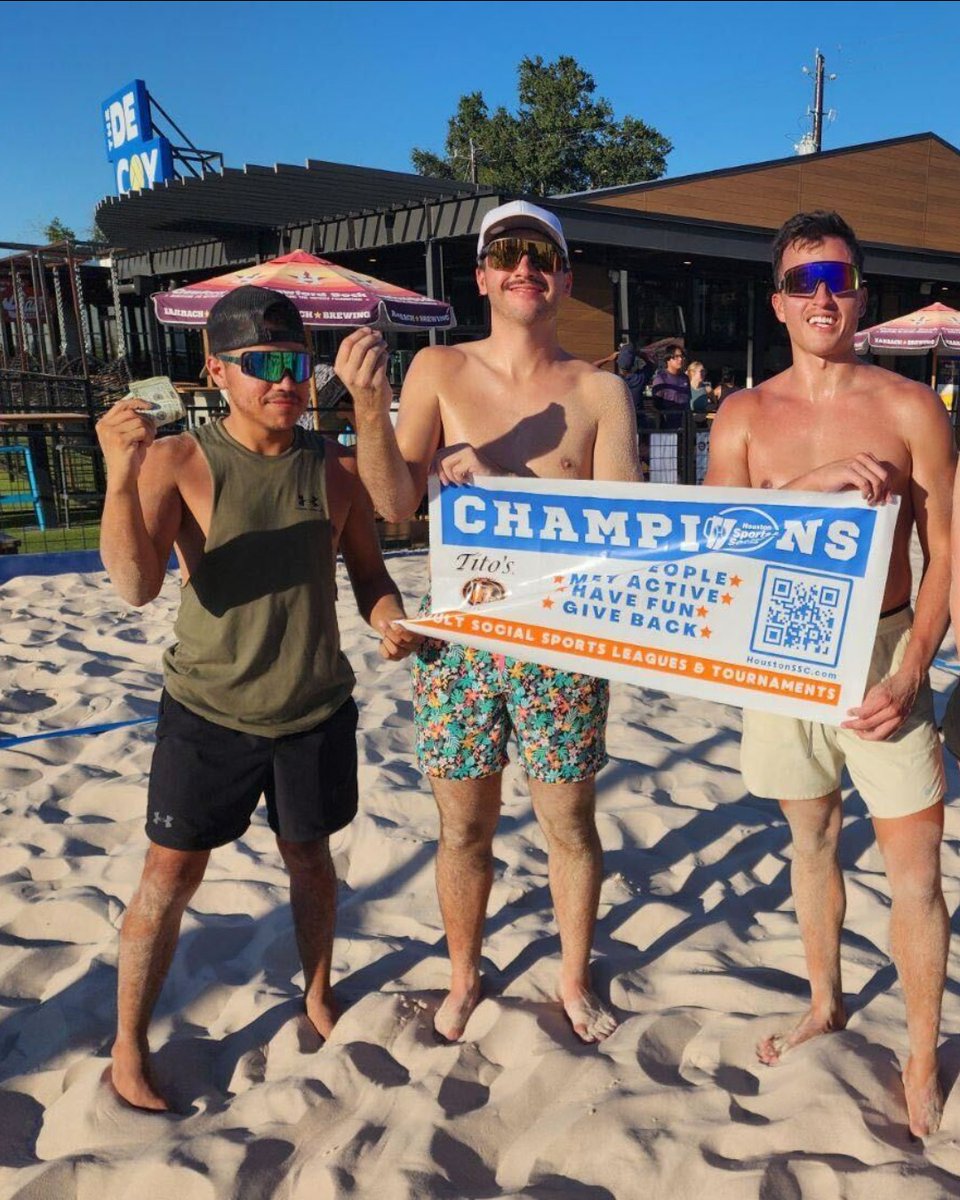 HoustonSSC's tweet image. Ready to slam it down? Sand Slam at The Decoy is June 14. Bring the energy, bring the hustle, and bring your team. 

Sign up now and let’s make it a day to remember: bit.ly/43aMKOL