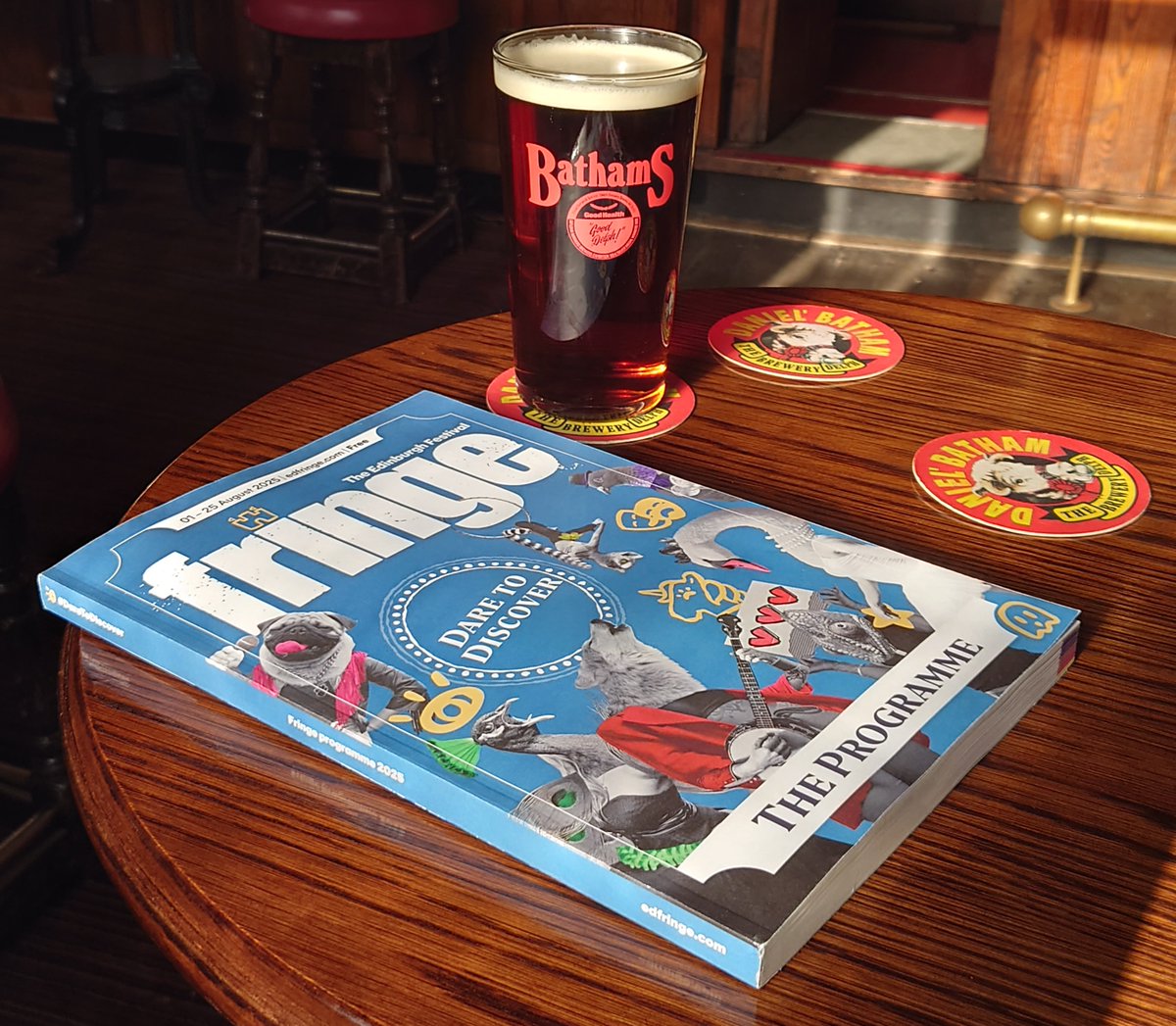 Jon Round 𓅪 (@baggiebloke) on Twitter photo It's that time again. Pint Of The Day.
#PintOfTheDay <a href="/thebathams/">The Bathams</a> <a href="/edfringe/">Edinburgh Festival Fringe</a> #edfringe It's that time again. Pint Of The Day.
#PintOfTheDay <a href="/thebathams/">The Bathams</a> <a href="/edfringe/">Edinburgh Festival Fringe</a> #edfringe