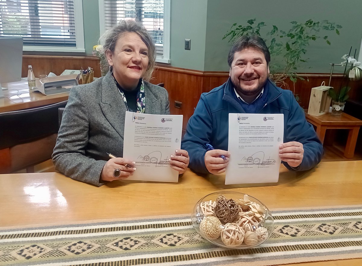 Rectora_UCT's tweet image. Fieles a nuestro compromiso con el territorio, recibimos la visita del Alcalde de Galvarino, Hans González, con quien generaremos acciones para que nuestros estudiantes sean un aporte al desarrollo de la comuna durante sus prácticas profesionales. #SomosUCT #SomosAraucanía