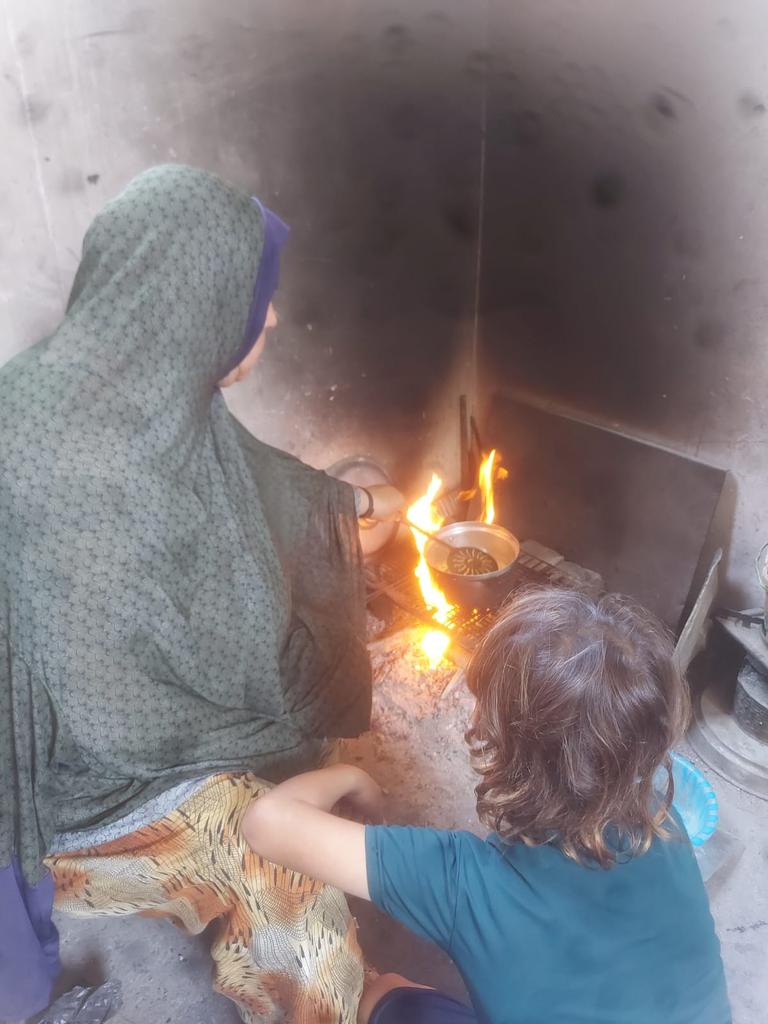 Our features and appearances have changed💔
Our homes and lives have been destroyed🥺 
Our present and future are over😟 Hunger and thirst have exhausted us😔 But we are not dead yet. 
My children and I depend on your daily donations to stay alive. 🙏
You are our hope and our 😭