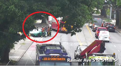 在雷尼尔大街（Rainier Ave）的沃克街（S Walker