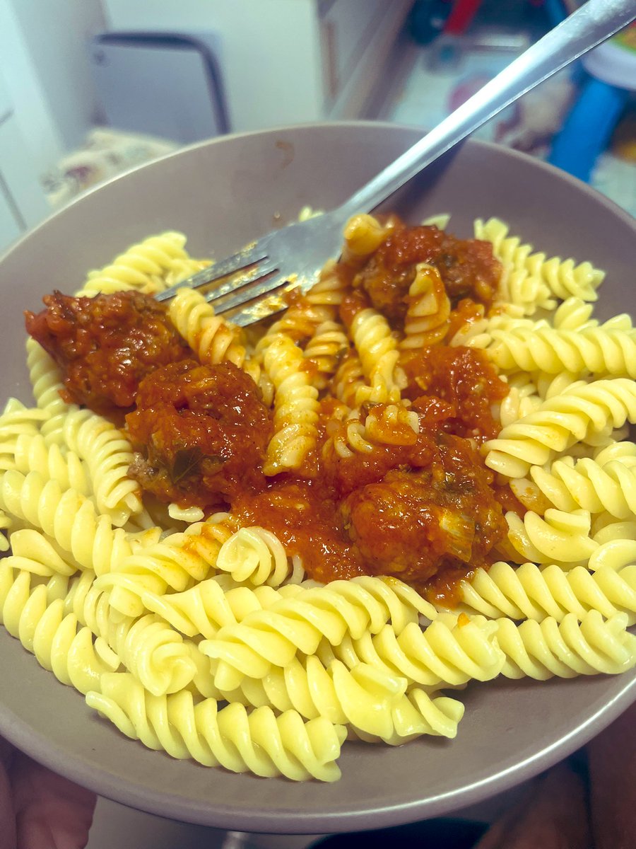 אמרתי לאשתי שבא לי עם זה זיתים, היא אמרה מה פתאום רק פרמז׳ן
כולנו יודעים שיש רק תשובה אחת נכונה כן?