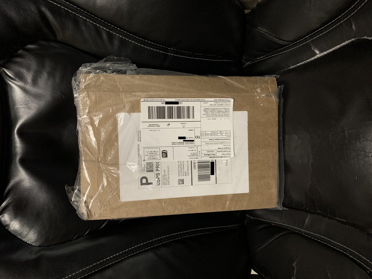 RudyardOlejnik's tweet photo. Hi @ClintHilinski 
Here's a first for me: It appears the US Postal Service took your book from my package and sent me the empty box. I've sent you a message on your campaign page regarding the issue and can send unredacted photos if required for next step resolutions. Thanks. https://t.co/8JxyAkRxvI