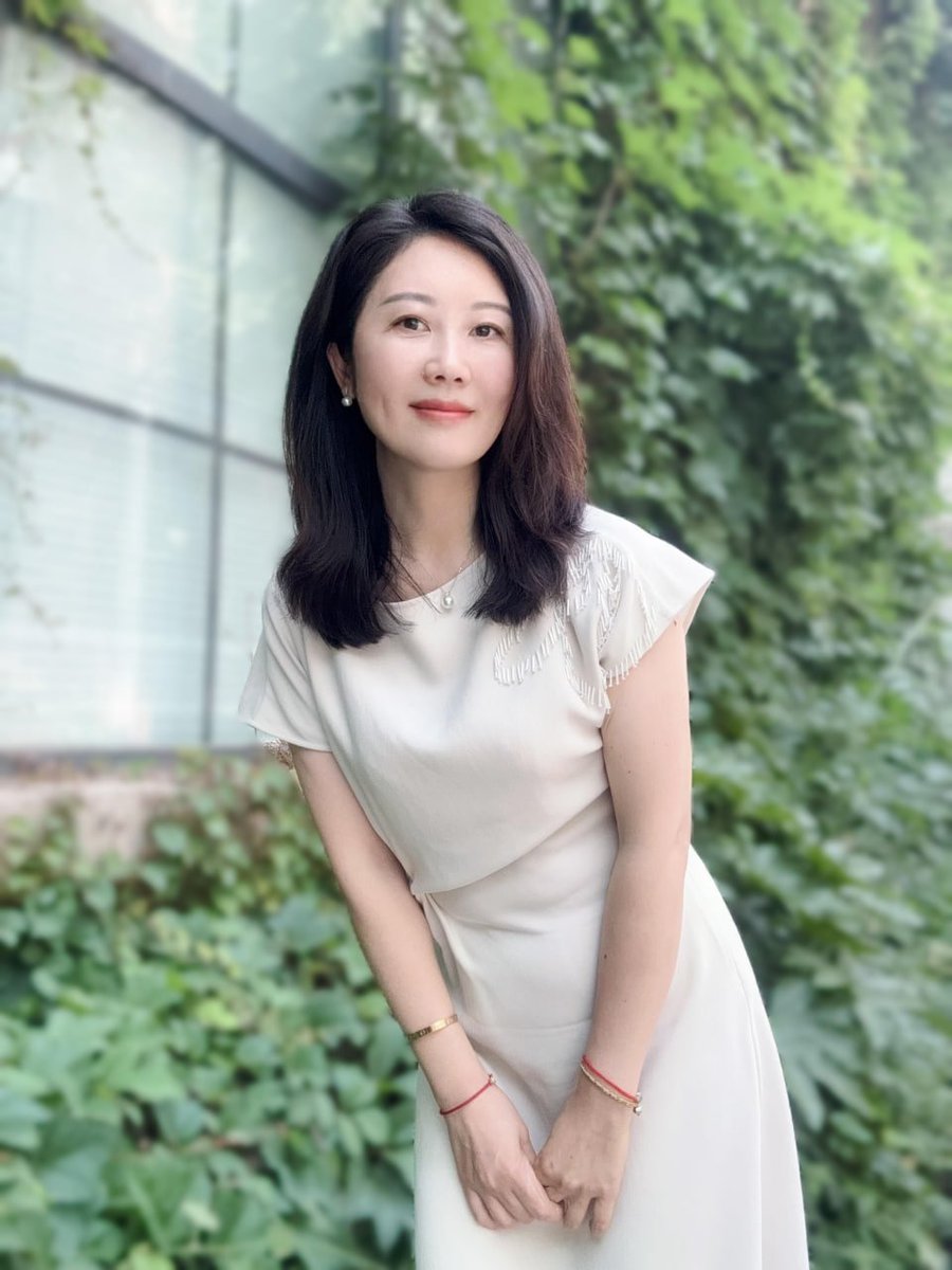 老師還是處女噢  
誰來幫老師破處？
#國文老師 https://t.co/Z2L4i7qX7A
