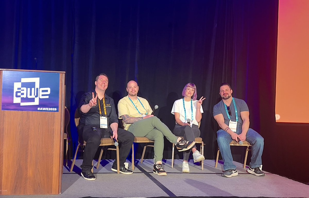 Naysy (@naysy) on Twitter photo I had the awesome opportunity to do a panel about content creation at <a href="/ARealityEvent/">AWE</a> yesterday with these legends π I had the awesome opportunity to do a panel about content creation at <a href="/ARealityEvent/">AWE</a> yesterday with these legends π