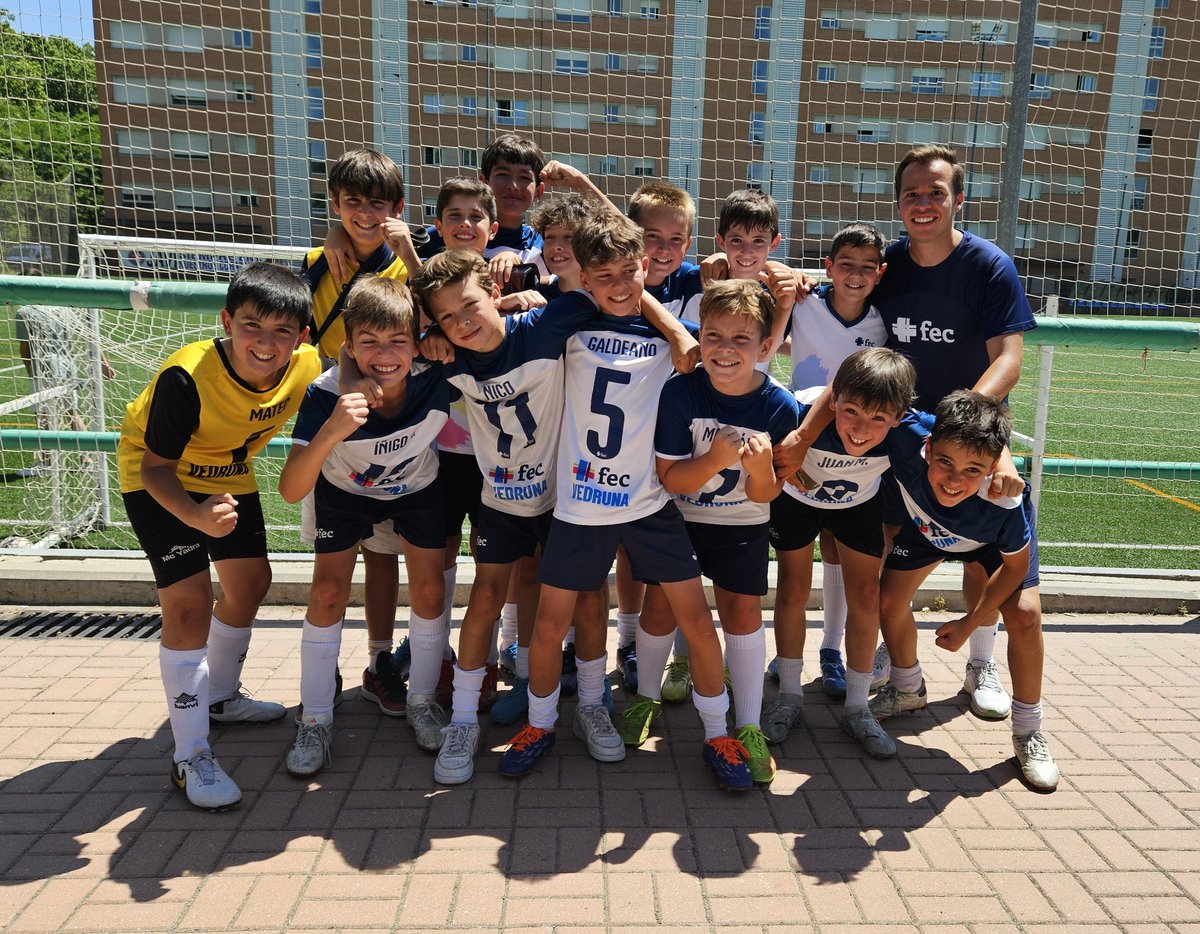 ⚽️IV MEMORIAL JAVIER YAGÜE⚽️

El domingo, nuestros alevines de fútbol 7 participaron en el IV Memorial Javier Yagüe y se proclamaron campeones.

Gracias a <a href="/alameda_ef/">Alameda de Osuna EF</a> por la invitación, fue un honor para nosotros homenajear a Javi.

<a href="/colegiosfec/">FEC (Fundación Educación Católica)</a> <a href="/ampafecsjv/">AMPA Vedruna Mirasierra</a> <a href="/fecsjv/">FEC Vedruna Mirasierra</a>