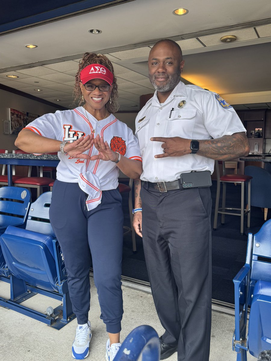 PPDInspJThomas's tweet image. Great day at the Phillies game in celebration of the legacy of Historically Black Colleges and Universities! Great step show and drumline showcase with Divine Nine fraternities and sororities. Shout out to the Mayors Office of D9 and HBCU engagement!