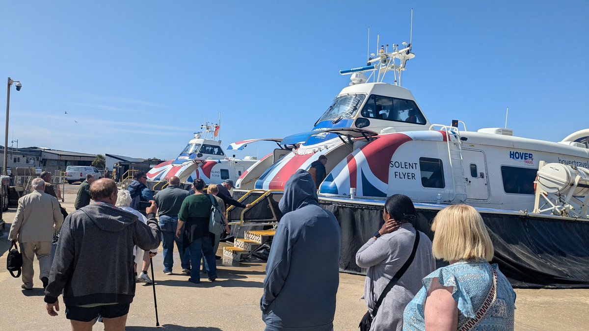Sadglad ๐ (@glenaallen) on Twitter photo Another bucket list item ticked off today....The world's only passenger Hovercraft in operation between Portsmouth and Ryde on the IOW.
Solent Flyer out and back ๐โ
<a href="/HovertravelHUG/">Hovertravel User Group (HUG)</a> Another bucket list item ticked off today....The world's only passenger Hovercraft in operation between Portsmouth and Ryde on the IOW.
Solent Flyer out and back ๐โ
<a href="/HovertravelHUG/">Hovertravel User Group (HUG)</a>