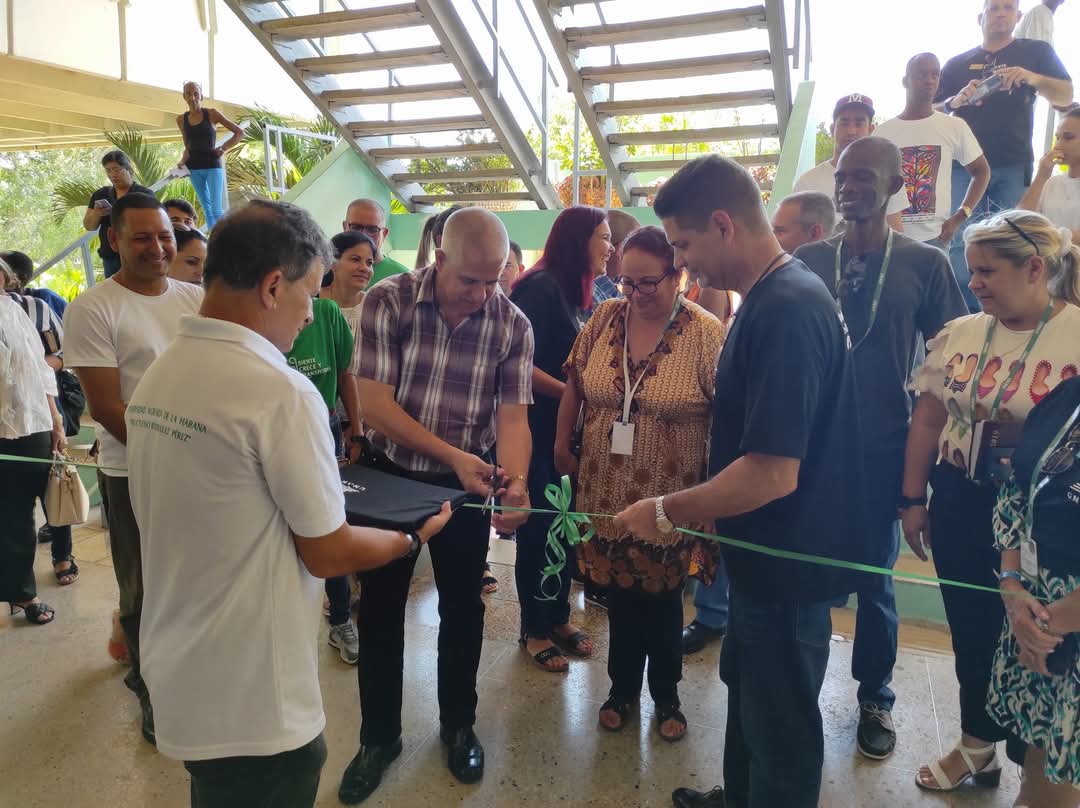 MES (@cubames) on Twitter photo 🌱🔬 El Primer Secretario del <a href="/PartidoPCC/">Partido Comunista de Cuba</a> en #Mayabeque, <a href="/edelso_ramos/">Edelso Ramos Linares</a>, junto al Dr.C. <a href="/RectorUNAH/">Antihus Hernández Gómez</a>, y la Dr.C. Nadina Travieso Ramos, Jefa de la Comisión Evaluadora de la JAN, inauguraron la Feria de Ciencia e Innovación celebrada en la <a href="/UNAH_Cuba/">Universidad Agraria de La Habana - UNAH</a>.
#UniversidadCubana
🧶 🌱🔬 El Primer Secretario del <a href="/PartidoPCC/">Partido Comunista de Cuba</a> en #Mayabeque, <a href="/edelso_ramos/">Edelso Ramos Linares</a>, junto al Dr.C. <a href="/RectorUNAH/">Antihus Hernández Gómez</a>, y la Dr.C. Nadina Travieso Ramos, Jefa de la Comisión Evaluadora de la JAN, inauguraron la Feria de Ciencia e Innovación celebrada en la <a href="/UNAH_Cuba/">Universidad Agraria de La Habana - UNAH</a>.
#UniversidadCubana
🧶