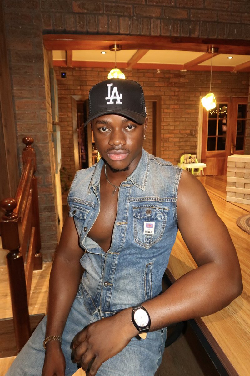 sokey__'s tweet image. Denim dreams..