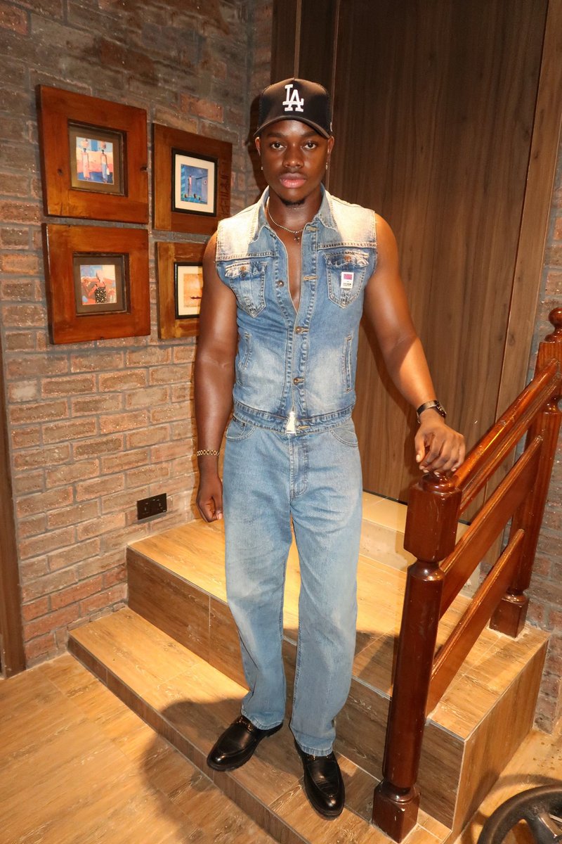 sokey__'s tweet image. Denim dreams..