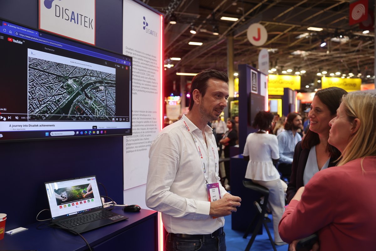 ChooseParisReg's tweet image. 🚀☀️ #VivaTech .@ADublanche a échangé avec les startups soutenues par la Région @iledefrance, pépites innovantes en #IA #santé #énergie
➡️ L'IA, l’un des principaux leviers de compétitivité pour les entreprises franciliennes et la réindustrialisation de l'@iledefrance