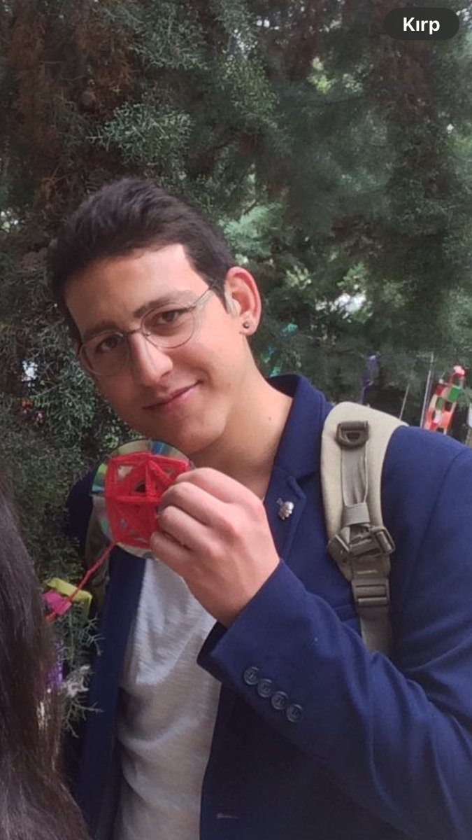 Gel simdi bu hayati (kırmızı hap), 2015 teki bu tontişe anlat.. Olur mu öyle şey, ben ruh eşimi arayacam. Kadinlar kendine aşırı saygi duyan, efendi erkekleri severler; benide bir gün bulacak hayatimin aşki dimi knkam (kankasi kiz ve ondan adim bekliyor) #friendzone #redpill