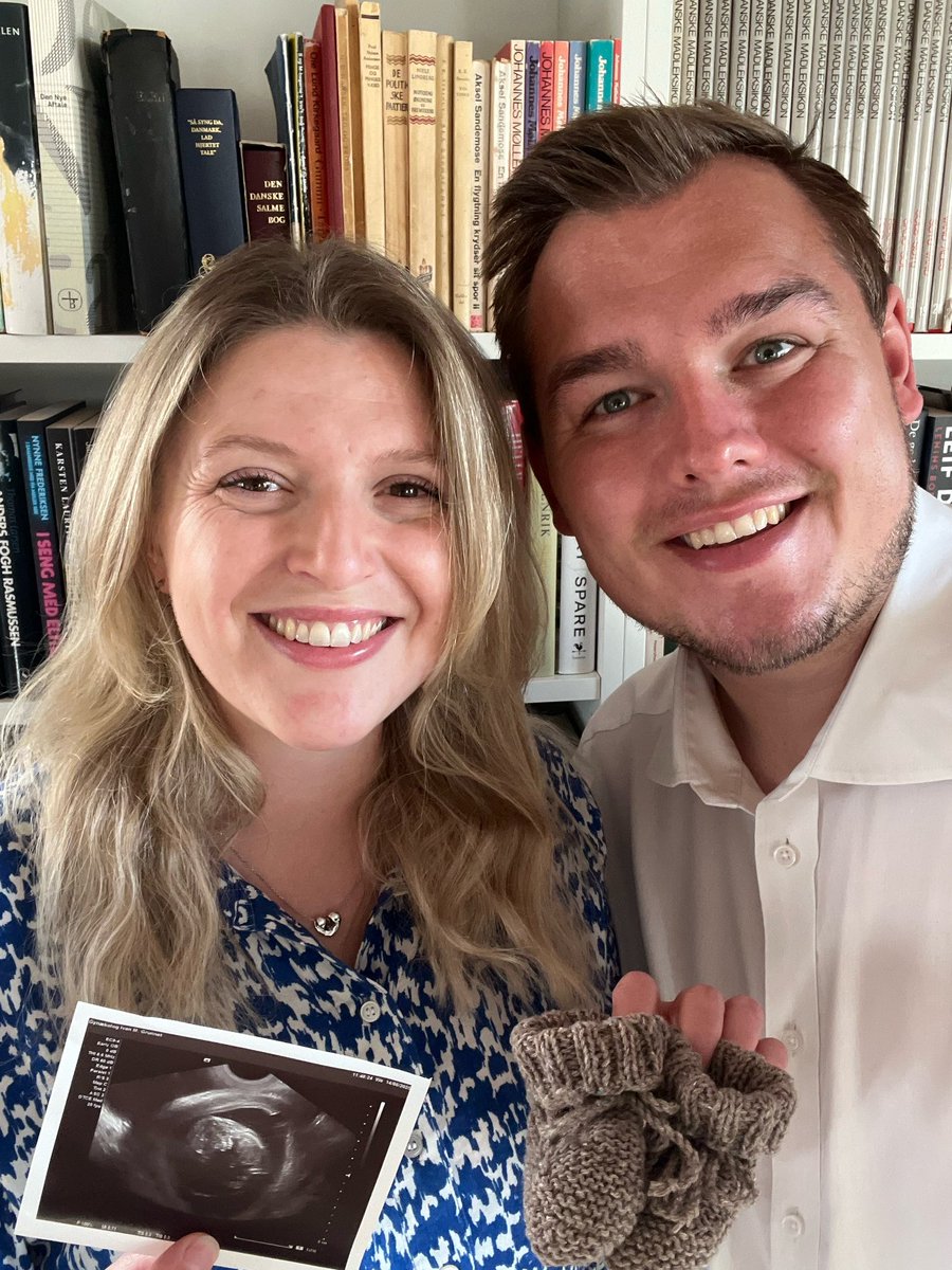 Herhjemme går det temmelig godt. ❤️
Og senere på året byder vi velkommen til vores første barn. 
Det bliver fantastisk. ❤️
#dkpol #dkmedier