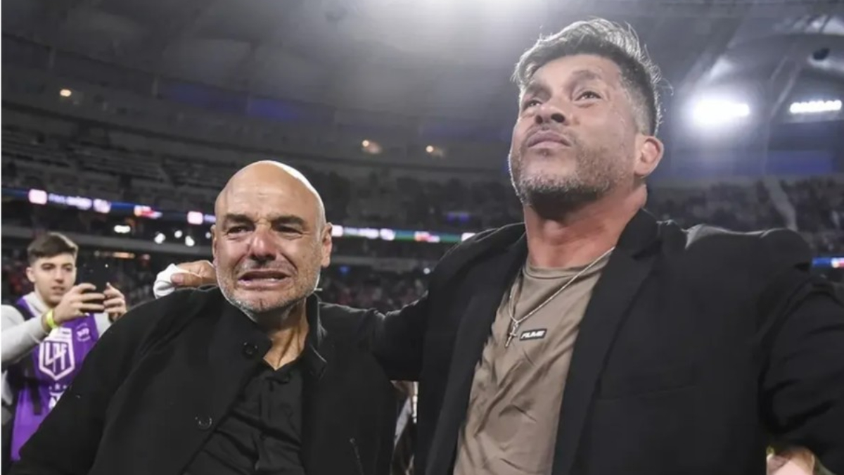 SolamenteFulbo's tweet image. #Platense La dupla Orsi-Gomez renunciaron como DT´s del Calamar. Según la dupla "se vaciaron". También se rumorea que habría una oferta para dirigir a #Fortaleza de Brasil.