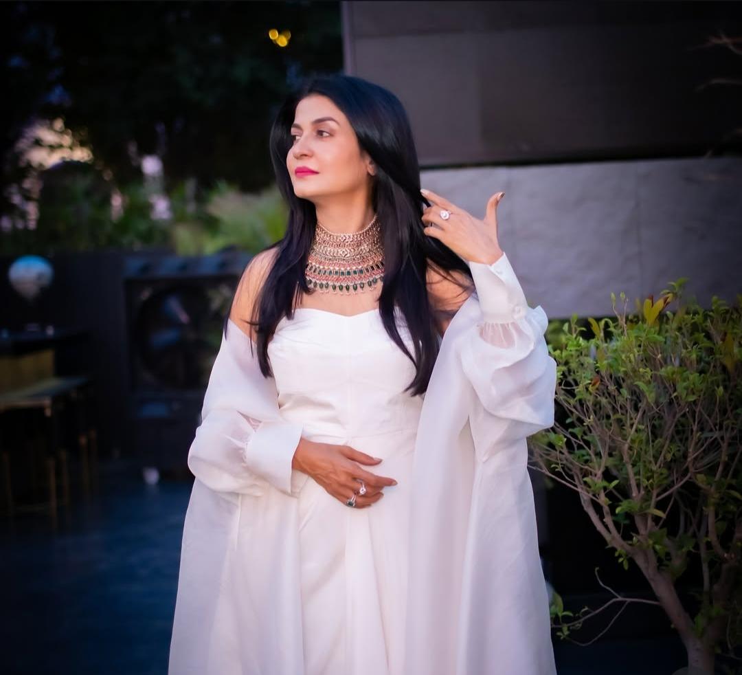 rahulgrover73's tweet photo. @anjanaomkashyap Wishing You A Very Happy Birthday . Sai Bless You Always 🙏 🎂💐🎊🎉 https://t.co/q8QQWjDh1b
