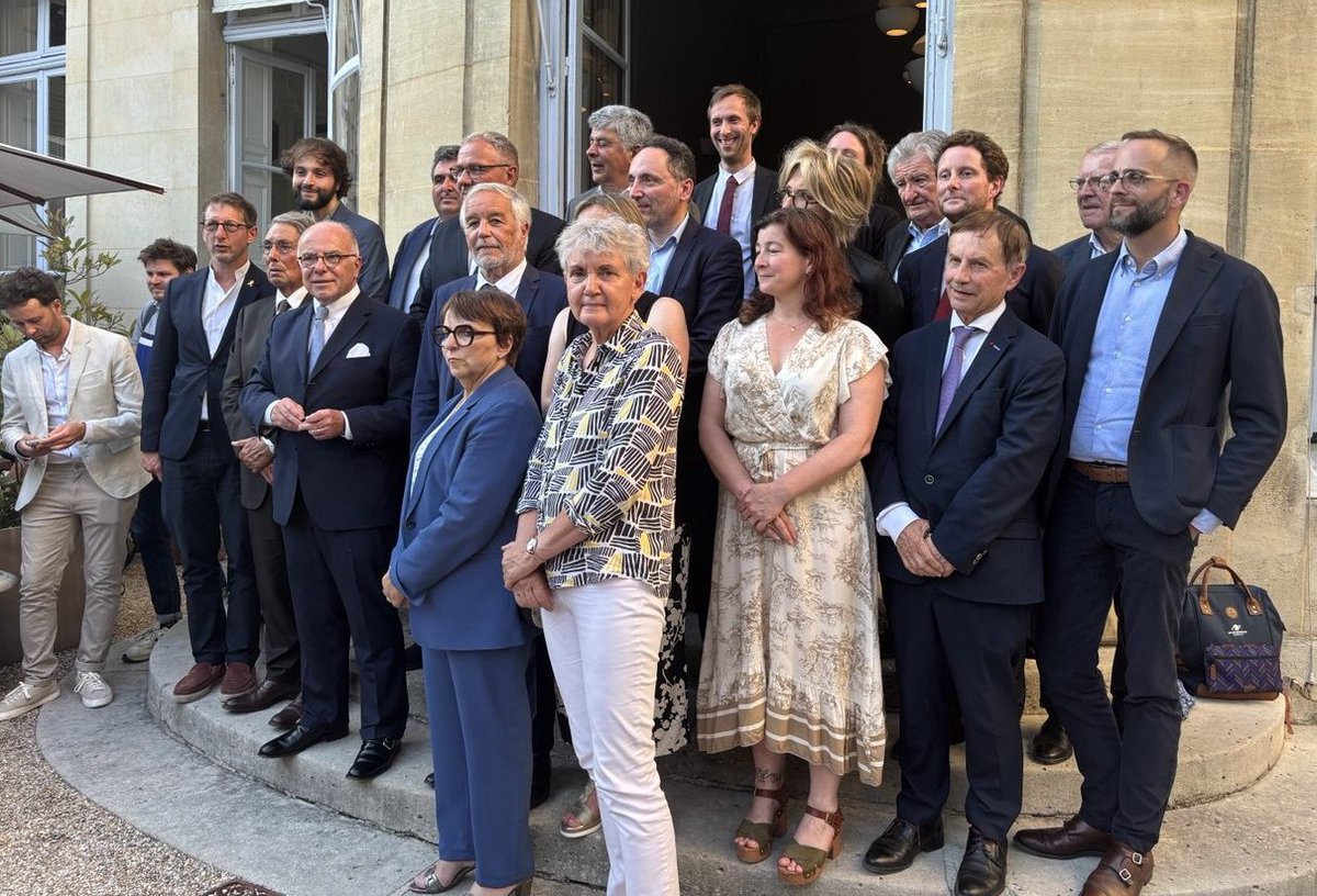 🟣 Ce rapprochement <a href="/LaConventionBC/">La Convention</a> (<a href="/BCazeneuve/">Bernard Cazeneuve</a>) &amp; <a href="/FedProgressiste/">La Fédération Progressiste</a> (<a href="/frebsamen/">François Rebsamen</a>) marque 1 nouvelle étape dans la recomposition du
paysage de la gauche de gouvernement afin d’être en capacité de proposer un projet pour le pays face à l’impasse des extrêmes ! 

Rejoignez-nous !