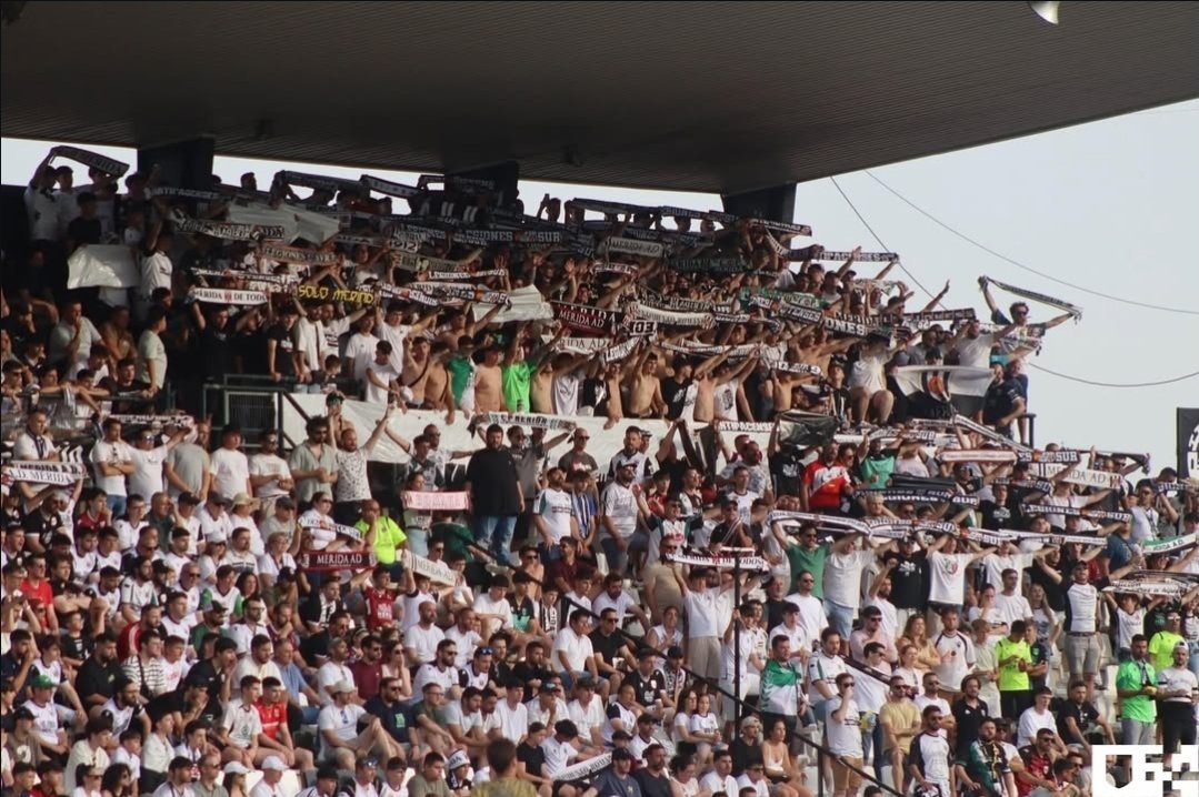 GRACIAS <a href="/Merida_AD/">A.D. Mérida</a> 🤍🖤