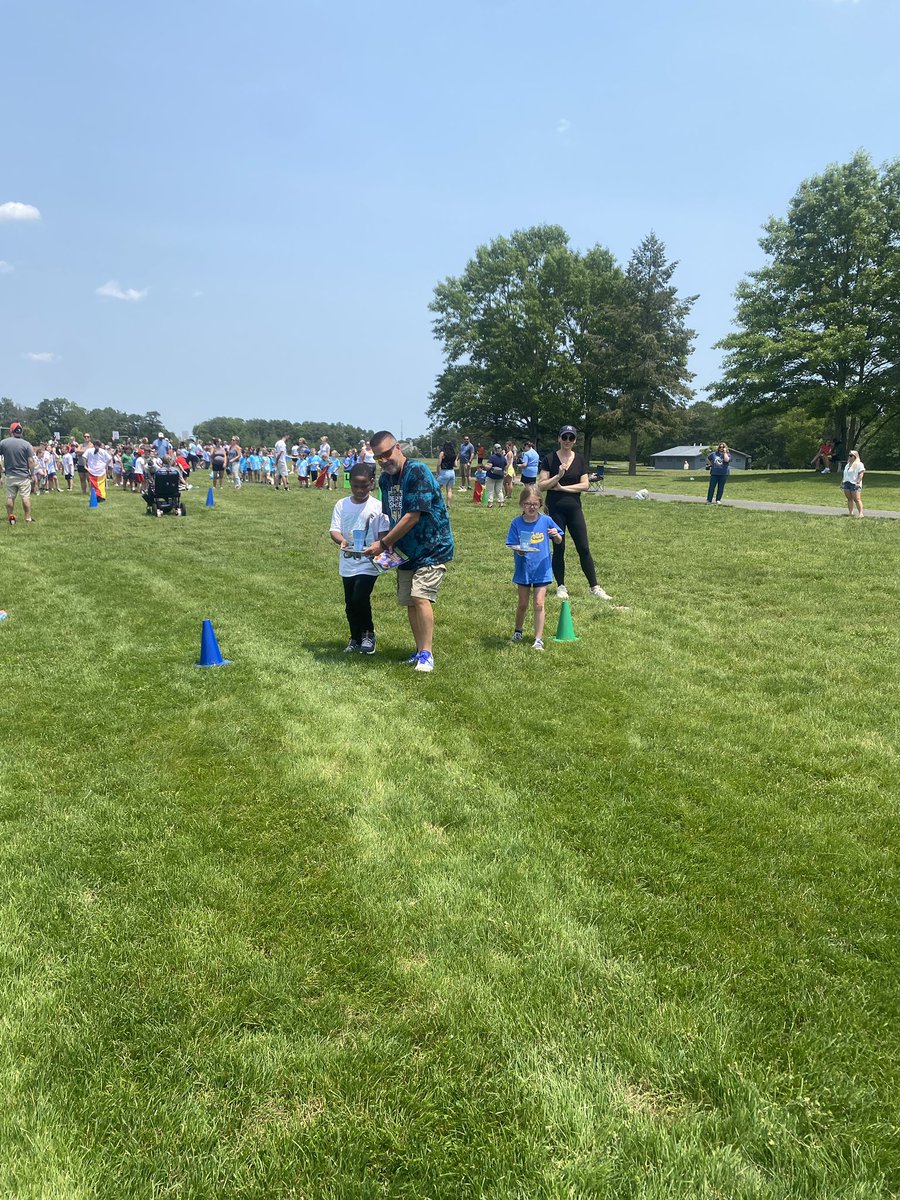 Jennifer Lowe tweet media