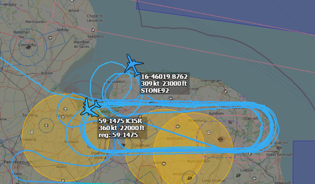 Andyyyyrrrr's tweet photo. 19:42 #STONE92 Direct to Waypoint #ABTOS then Flightplan Route for RTB to Prestwick Airport #EGPK.
Now Working Swan Mil 270.050 https://t.co/tHpK5wGl0t