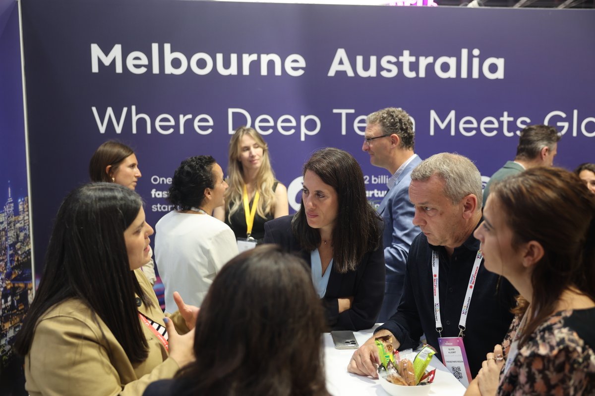 ChooseParisReg's tweet image. 🚀☀️ #VivaTech .@ADublanche a rencontré Intrepid Travel 🇦🇺, leader mondial du voyage d'aventure durable, certifié B Corp. Avec plus de 35 bureaux dans le monde, l'entreprise propose plus de 1000 aventures en petits groupes dans 120 pays sur tous les continents #tourismedurable