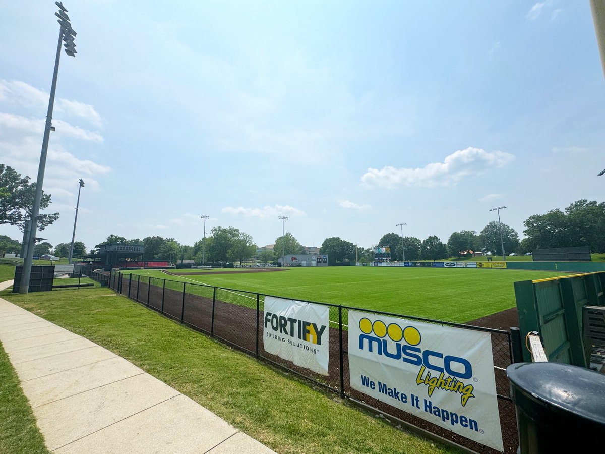 Micah Beutell (@micah_cbc) on Twitter photo 🏟️Capaha Field
📍Cape Girardeau, MO
Home of <a href="/SEMObaseball/">SEMO Baseball</a>
Needed to stretch my legs for a minute, so I figured I’d do it at a ballpark. 🏟️Capaha Field
📍Cape Girardeau, MO
Home of <a href="/SEMObaseball/">SEMO Baseball</a>
Needed to stretch my legs for a minute, so I figured I’d do it at a ballpark.