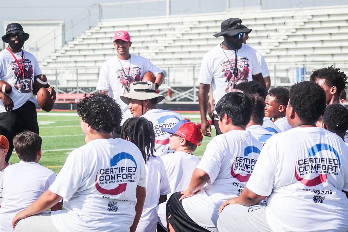 Great opportunity for young and future Patriots to come out Tuesday and COMPETE as well as learn football from GCM coaches. I’m looking forward towards Day 2 of our Future Patriots football camp today #COUNTonME <a href="/GcmPatriot/">GCM Patriot Football</a> <a href="/EFGreenJuniorH1/">E.F. Green Junior School Athletics</a> <a href="/HJSEagles/">HJS Eagles</a>
