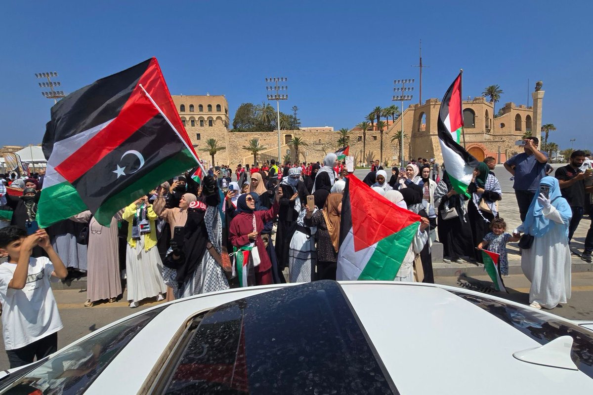 nahed_hajjaj99's tweet image. The Freedom Flotilla and the Sumud Convoy has brought so much joy here in Gaza. 600+ days of seeing dead children on the streets has killed our love of life and you have somehow regenerated some of that back in all of us.
Keep fighting for us, we deserve to live too.