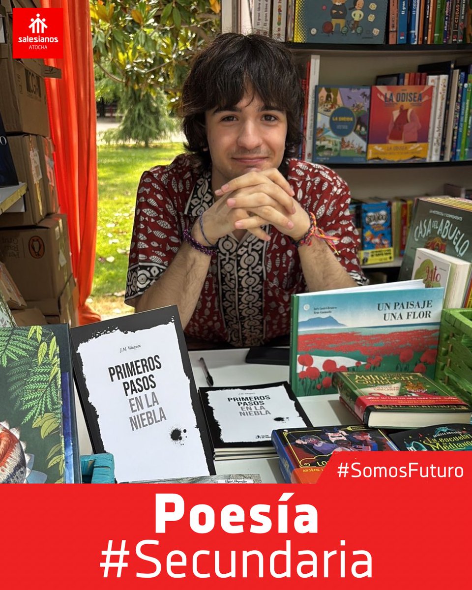 Javier Vázquez, joven escritor, acerca el género lírico a los chicos de 3º #Secundaria.
Comparte su poesía y disfrutan con un taller donde son capaces de jugar con las palabras creando un poema divertido. #SomosFuturo @salesianosssm