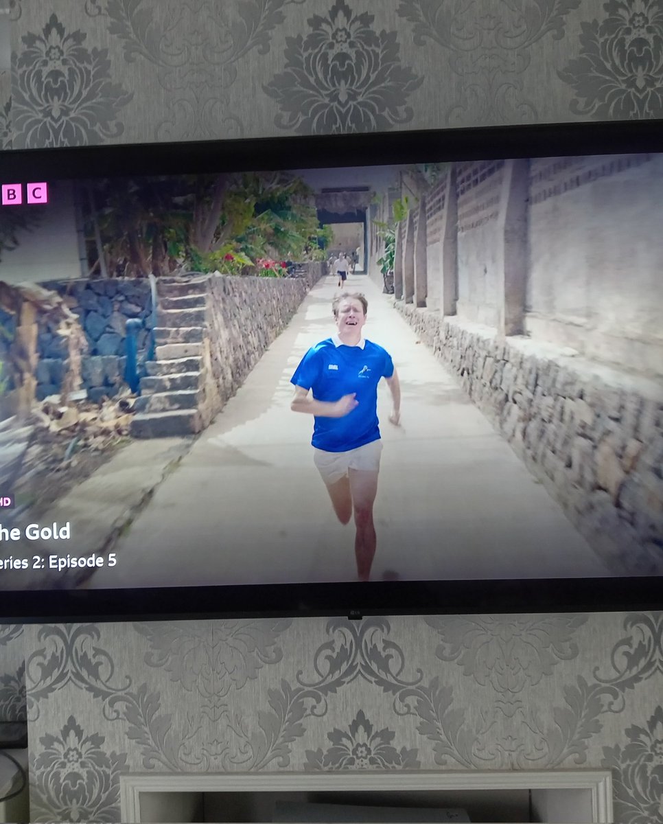 JIMOFMFC's tweet image. The Gold series 2,Episode 5. Mmmiiiiiiilllll 🦁