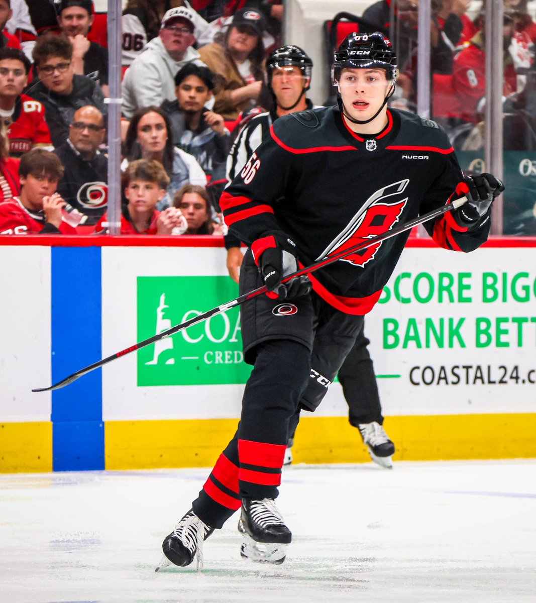 Canes's tweet image. Congrats to Scott Morrow and Bradly Nadeau on being named to the 2024-25 AHL Top Prospects Team 👏

This is the first time two players from the same organization have received this honor in the same season.

Details » n.carhur.com/4kDe2Vz