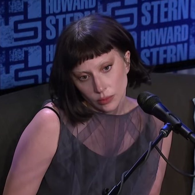I don’t respect “artists” whose “art” completely revolves around men and breakups. If you never have anything meaningful to say you defeat the whole purpose of ART