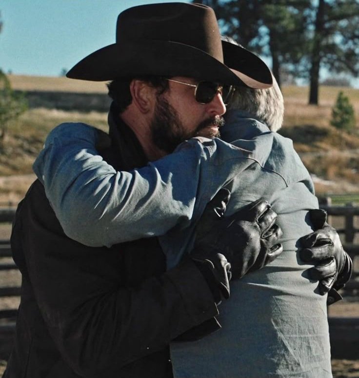 ilycaddison's tweet image. day 3: favourite friendship

beth and rip are literally each other's best friends 🥹

And the way lloyd was a friend and at the same time a father figure to rip ✨️ #15DaysofBethRip #BethRip #YellowstoneTV