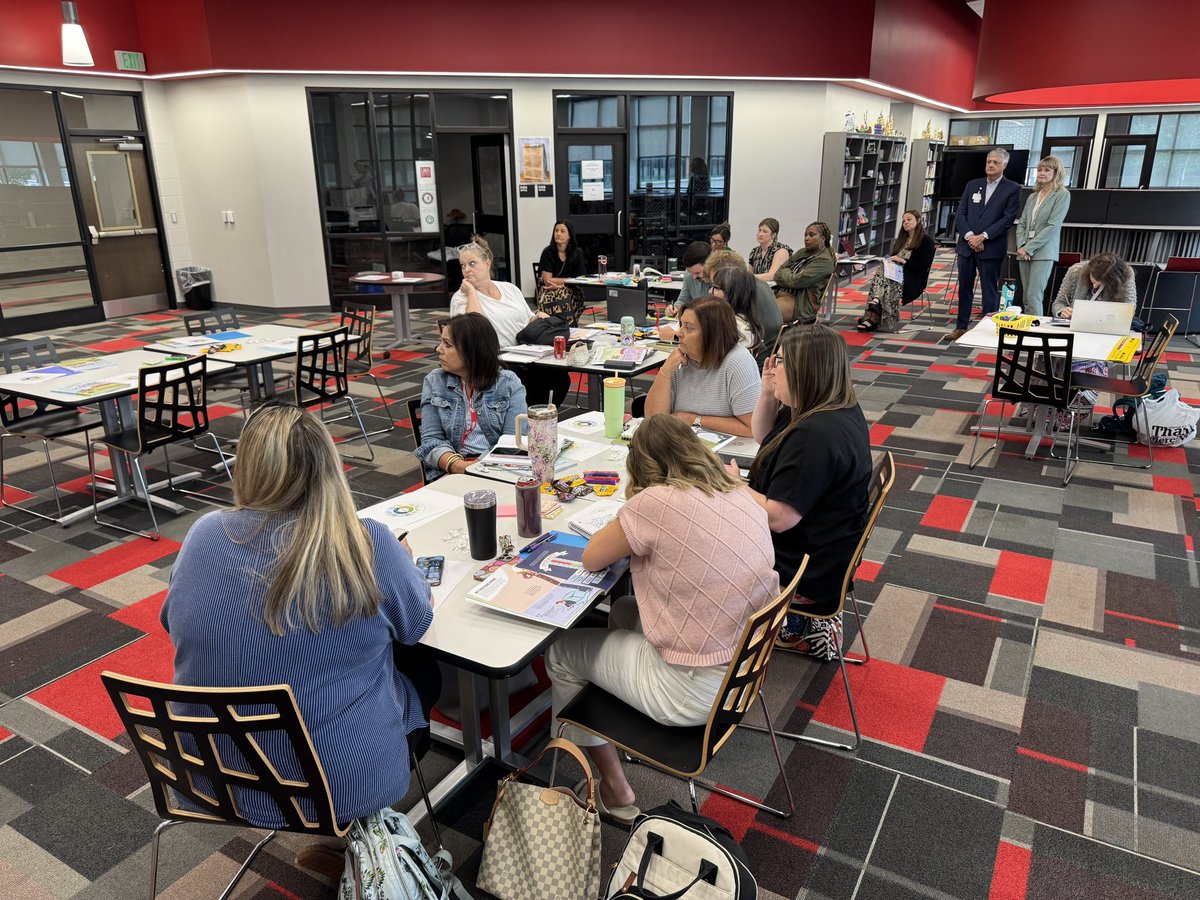 AlabasterSupt's tweet image. Excited to be a part of the “Visual Learning” PD at Thompson High School this morning along with some outstanding secondary educators.
Summer learning is often the best learning 📚!