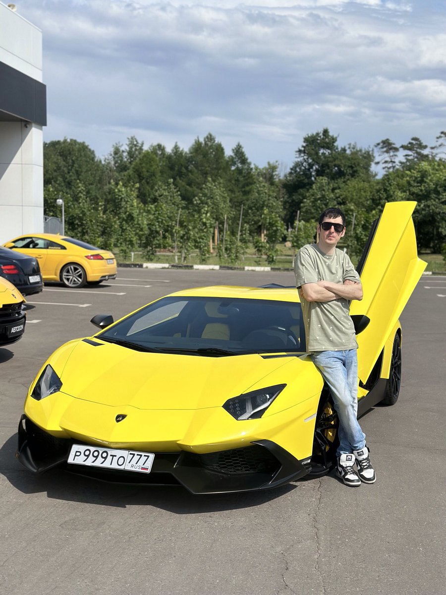 DmitryGreque's tweet image. ПОЛНОЕ ВИДЕО с Aventador 50th Anniversario Giallo Maggio

#lamborghini #aventador #cars #supercars #lamborghiniaventador #supercar  #carbon #anniversario #v12 #superleggera #aventandor  #lamborghinidallas #racing #anniversary #car #giallomaggio 

youtu.be/F5F0ZrpQvUA?si….