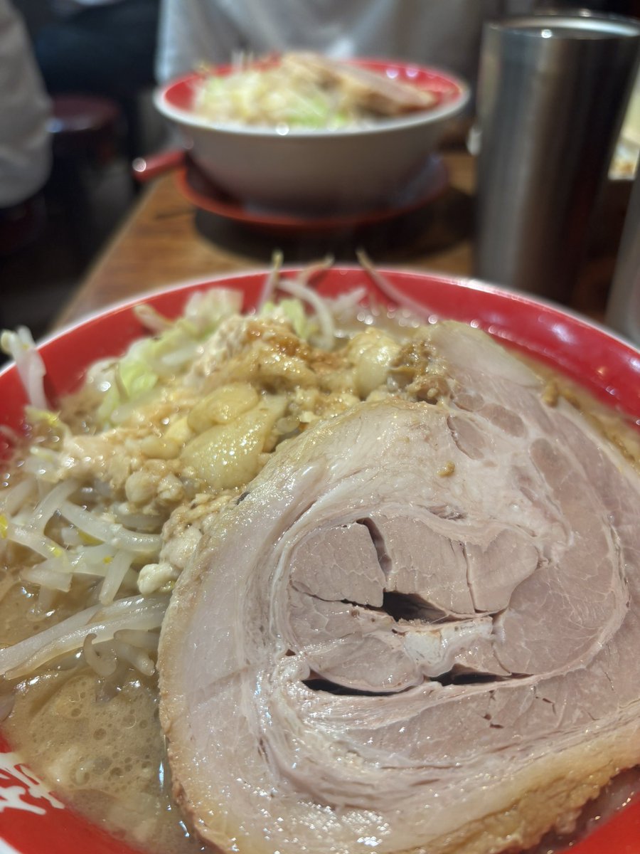 おはようございます☀️
気分が沈んだ時は

・同期に頼る
・美味しいラーメンを食べる
・サウナに行く

これをすれば元気になります‼️
※食べすぎちゃうので、一時ラーメンは控えます😇

今日も #張り切って行こーう‼️ 

 #ppの卵 #誰と働くか  #箕輪屋 さん