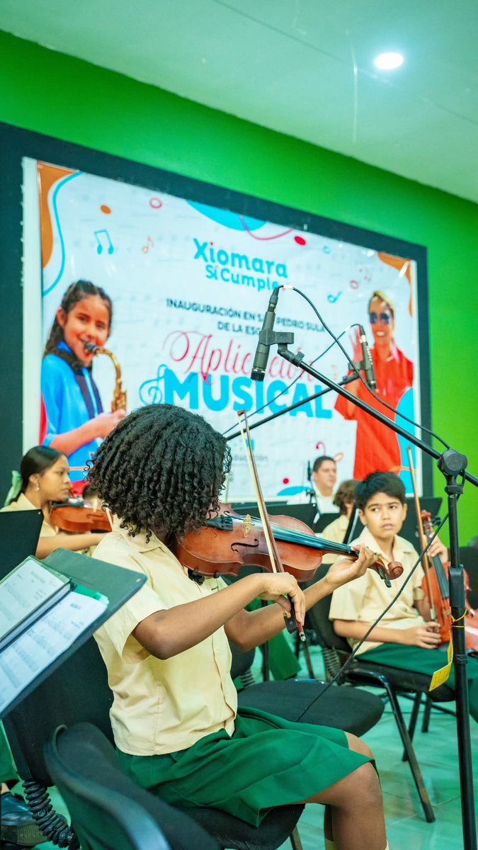Netzer Mejia (@netzermejiahn) on Twitter photo CULTURA Y ARTE PARA SPS!!
Hoy junto a la Presidenta <a href="/XiomaraCastroZ/">Xiomara Castro de Zelaya</a>, inauguramos Proyecto de Remodelación de la Escuela Pública Trilingüe de Aplicación Musical de SPS, con una inversión de mas de L. 5 M, garantizamos una enseñanza especializada en musica, arte y cultura. CULTURA Y ARTE PARA SPS!!
Hoy junto a la Presidenta <a href="/XiomaraCastroZ/">Xiomara Castro de Zelaya</a>, inauguramos Proyecto de Remodelación de la Escuela Pública Trilingüe de Aplicación Musical de SPS, con una inversión de mas de L. 5 M, garantizamos una enseñanza especializada en musica, arte y cultura.