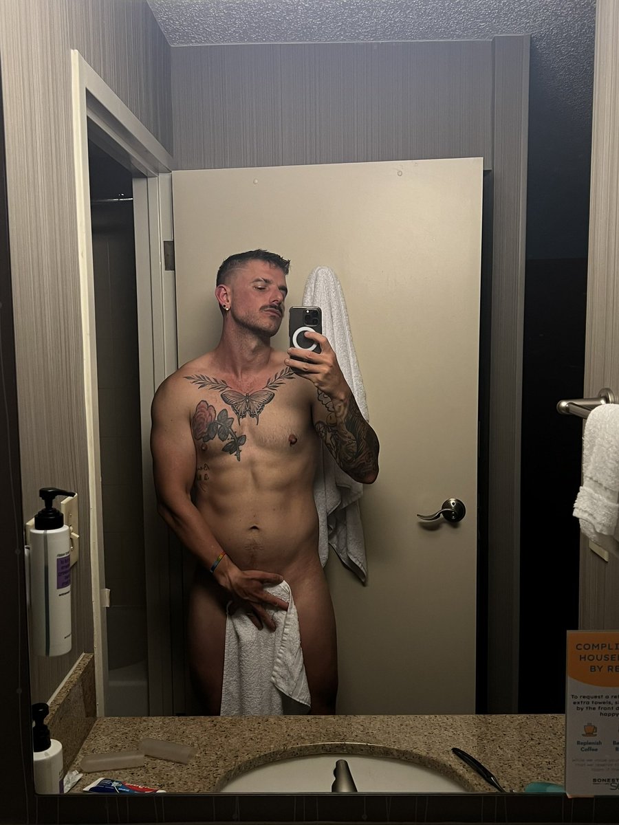 Only Mark tweet media