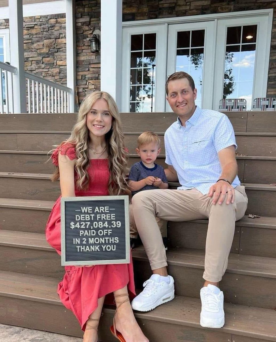 cali___z's tweet photo. Meet the unstoppable power couple, Lorrie and Brian,along with their adorable son Jonathan! Congratulations 🎉 to them as they just achieved an incredible milestone by paying off a whopping $427,000 of debt in just two months! #Bitcoin #SolanaMemeCoin #CryptoRewards #CrypInvestor https://t.co/8ExKMNH0Tb