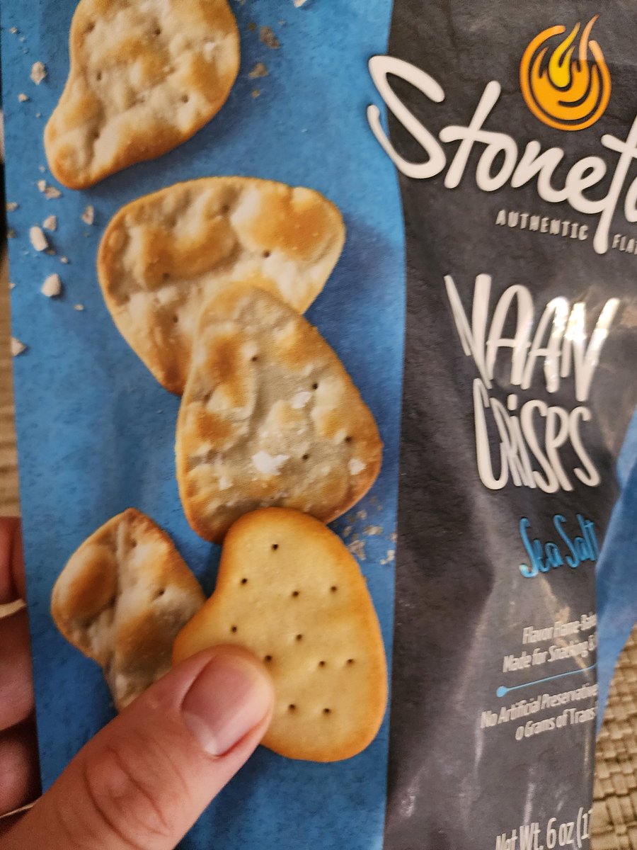 Chase_flinn's tweet photo. @Stonefirenaan this is no different the a regular cracker jist double the price. I feel scammed... https://t.co/cZUdkuIzo9