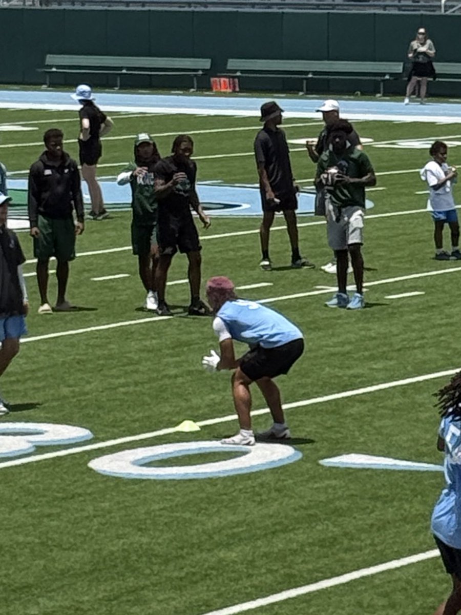 hudson_h3's tweet image. Had an amazing time at the Tulane Camp today!! And appreciated the opportunity to compete. Thanks @braydenbrez and @JJMcCleskey! #ballin #ballout #C02026 #SrSzn #RollWave #Tulane