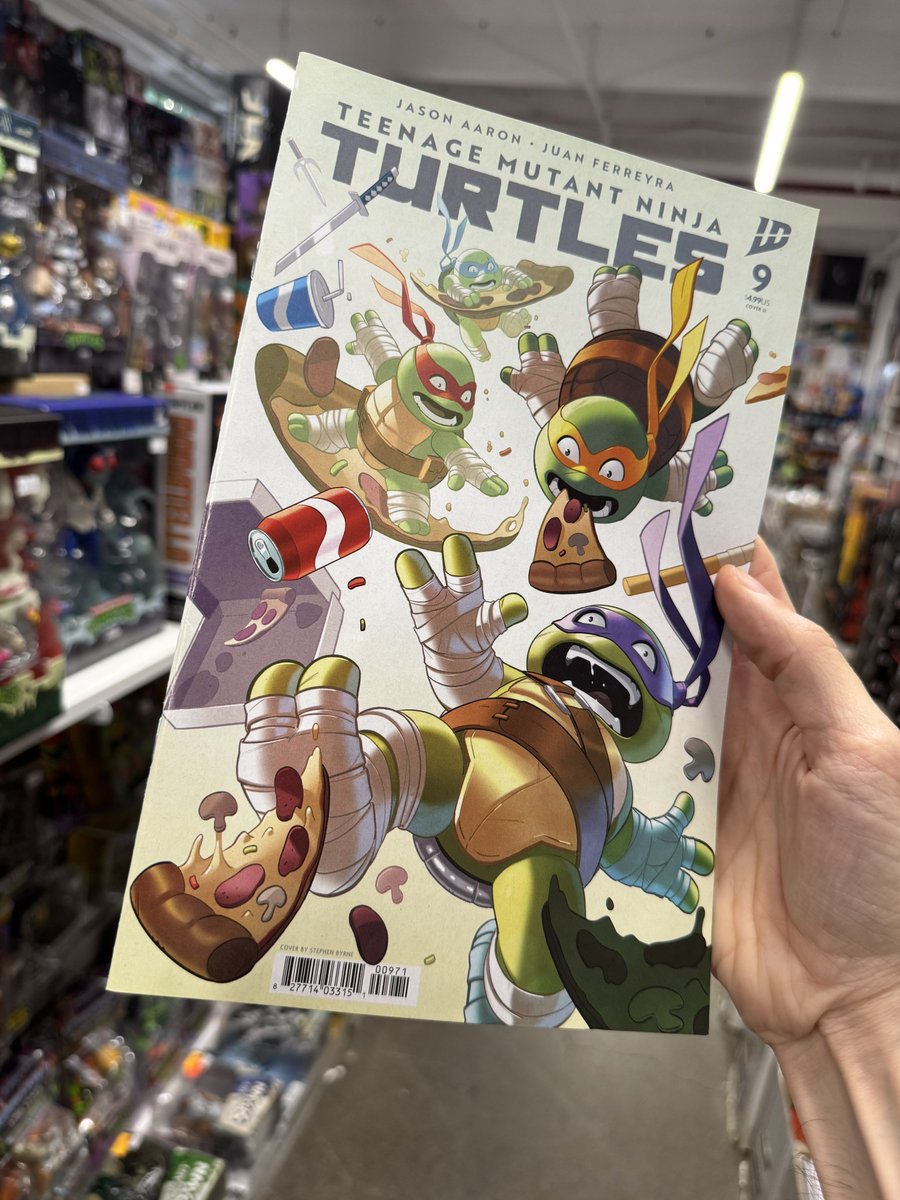 TMNT Issue 9 is here! Just picked up my copy at <a href="/StMarksComicsNY/">St. Mark's Comics</a>