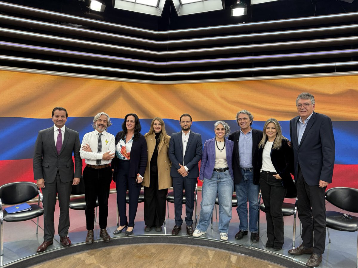 ¡No más violencia! 
¡Fuerza Miguel!

Dijo un grupo de candidatos presidenciales que, a pesar de las diferencias, se unió hoy y aceptó este llamado. 

En la app del <a href="/CanalRCN/">Canal RCN</a> pueden encontrar este ejercicio que llama a la unidad y no al odio. Acompáñennos.