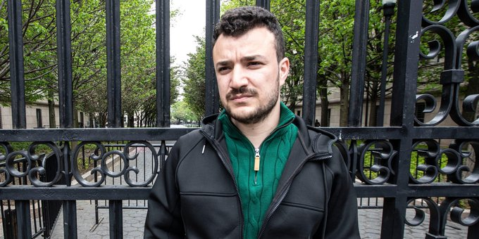 #BREAKING: JUDGE BLOCKS DEPORTATION OF COLUMBIA ACTIVIST MAHMOUD KHALIL

A federal judge ruled that the Trump administration cannot detain or deport Columbia University activist Mahmoud Khalil based solely on Secretary of State Marco Rubio’s national security determination. The