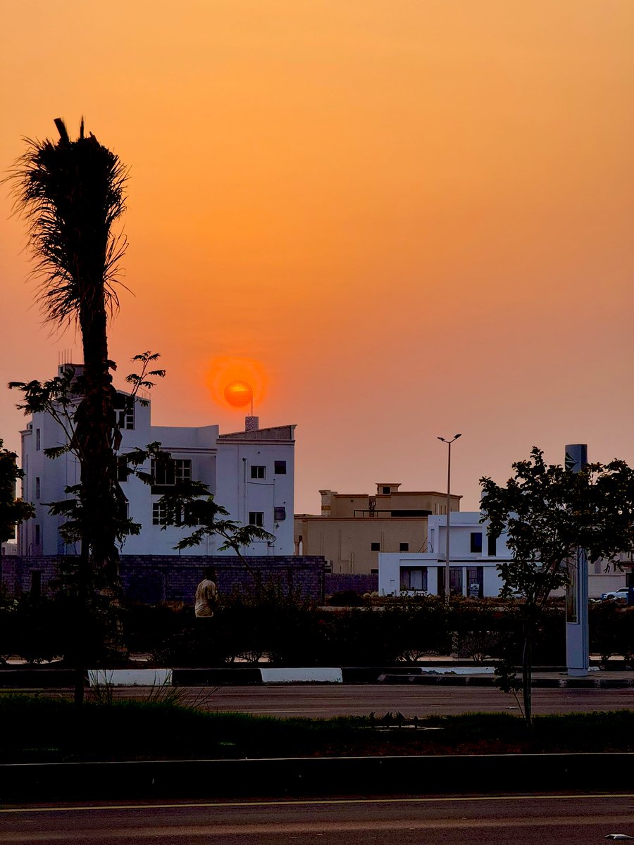 AttayebAd's tweet photo. Very frustrating feeling, you don’t want to let go things that doesn’t belong to you anymore.
And the most issue is, it’s your choice not to let go. https://t.co/daXr5ShUx8